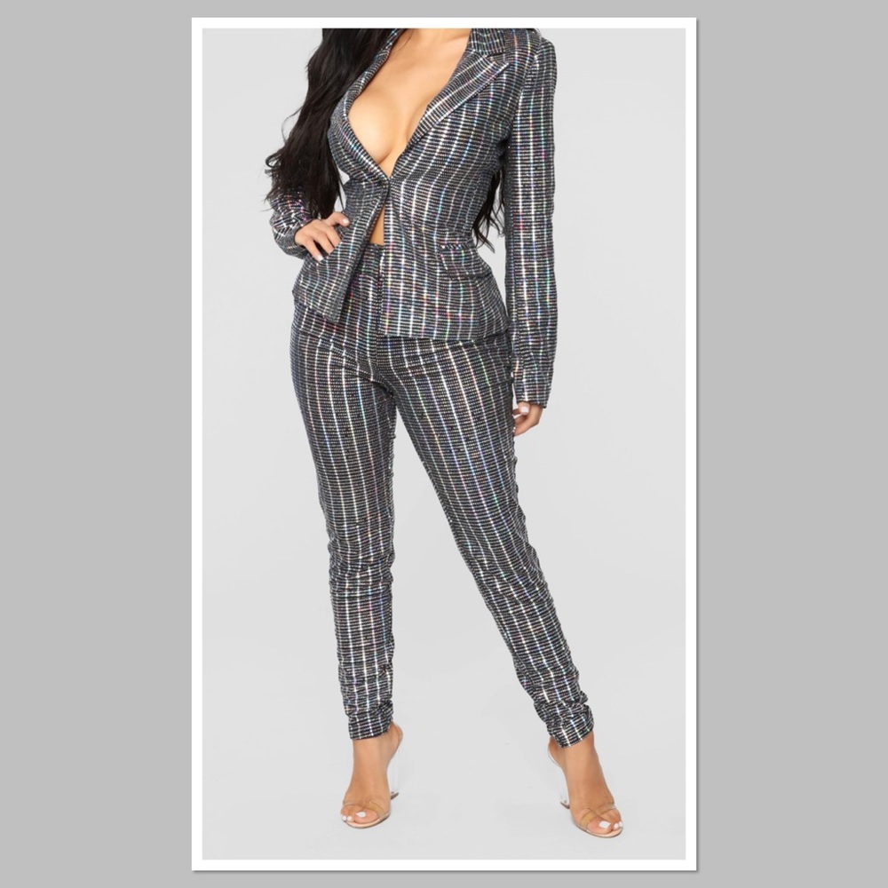 Fashion Nova 2 piece Metallic Suit. XL